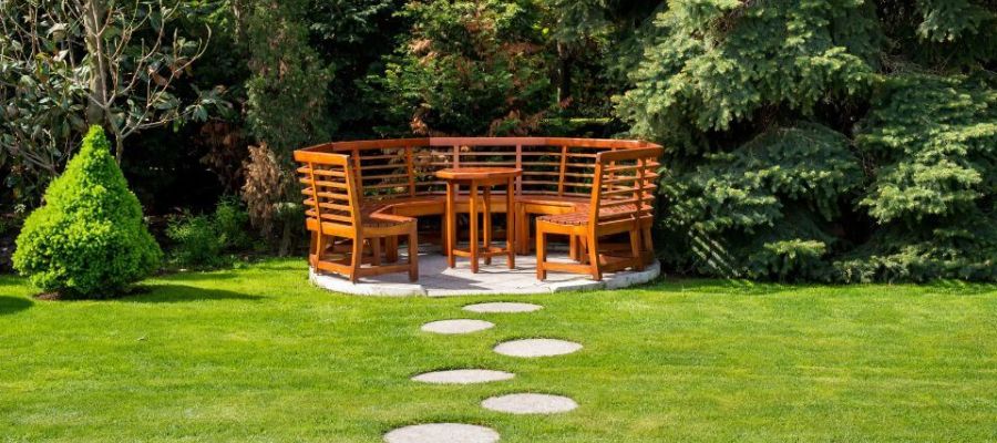 Circular wood bench with table