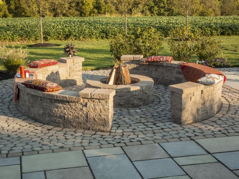 Techo Bloc Antika Firepit