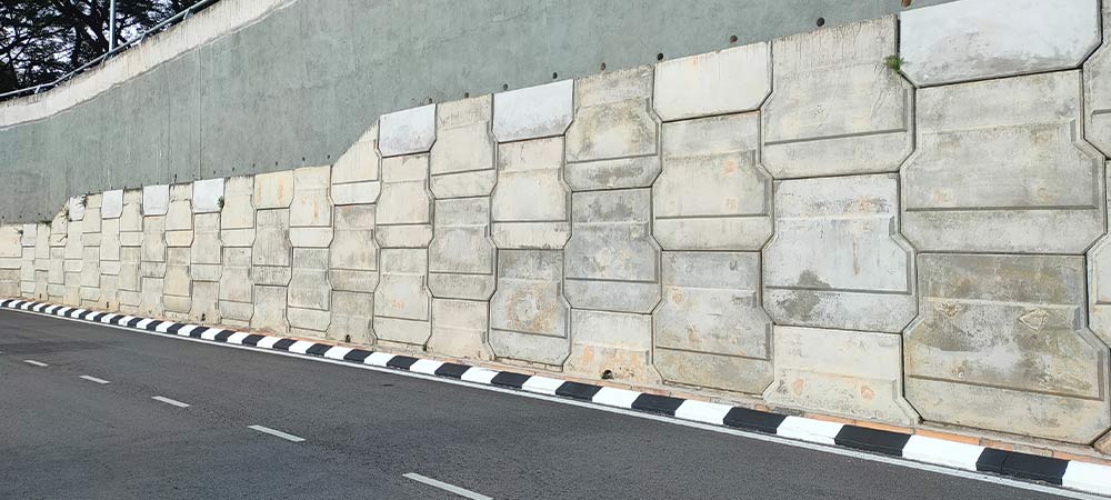  Retaining Wall on highway